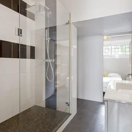 Superb Flat 3 Minutes From The In - Welkeys